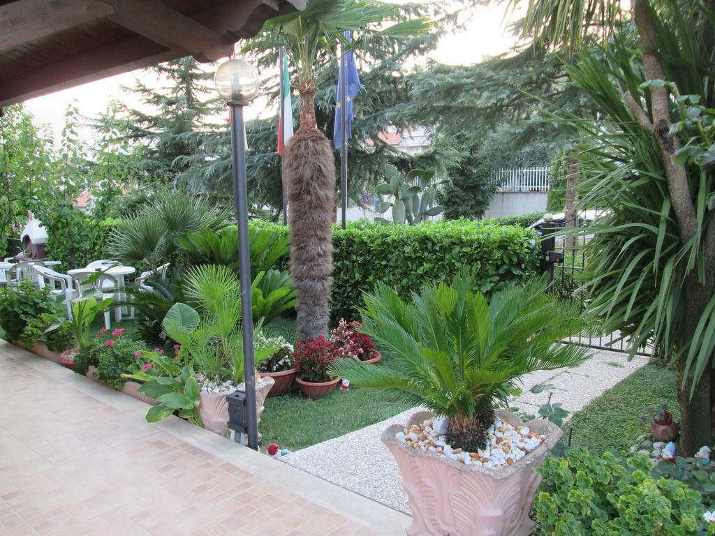 B&B Le Begonie Ascoli Piceno Exterior photo